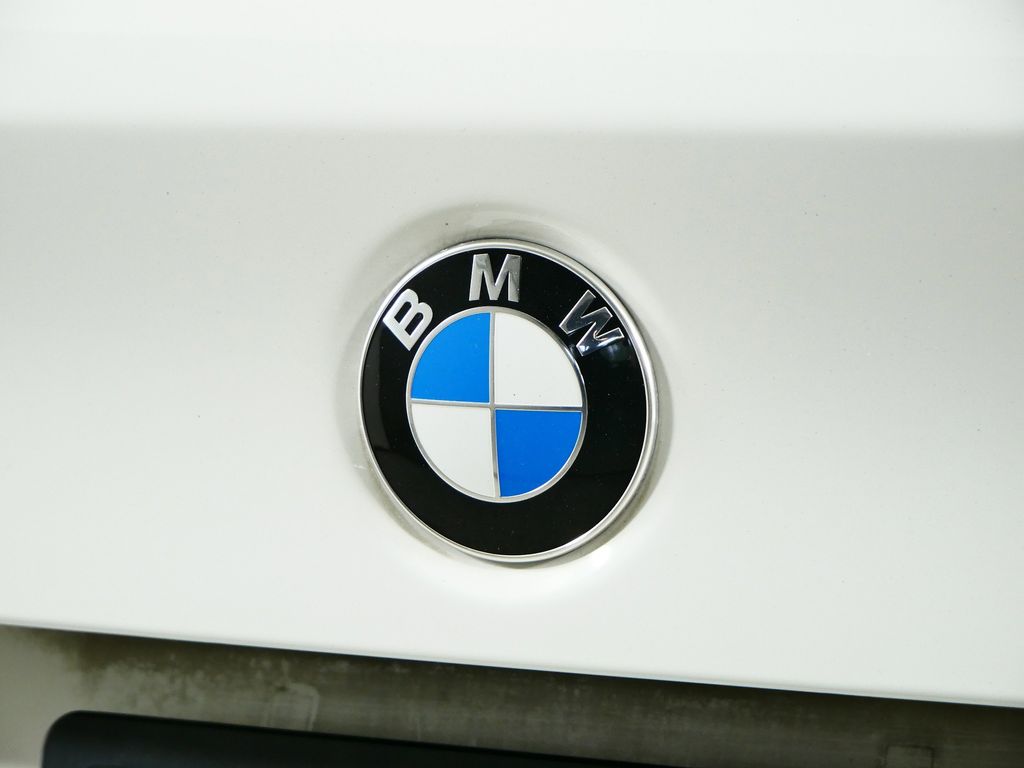 Thumbnail: 2013 BMW 5 Series - 11