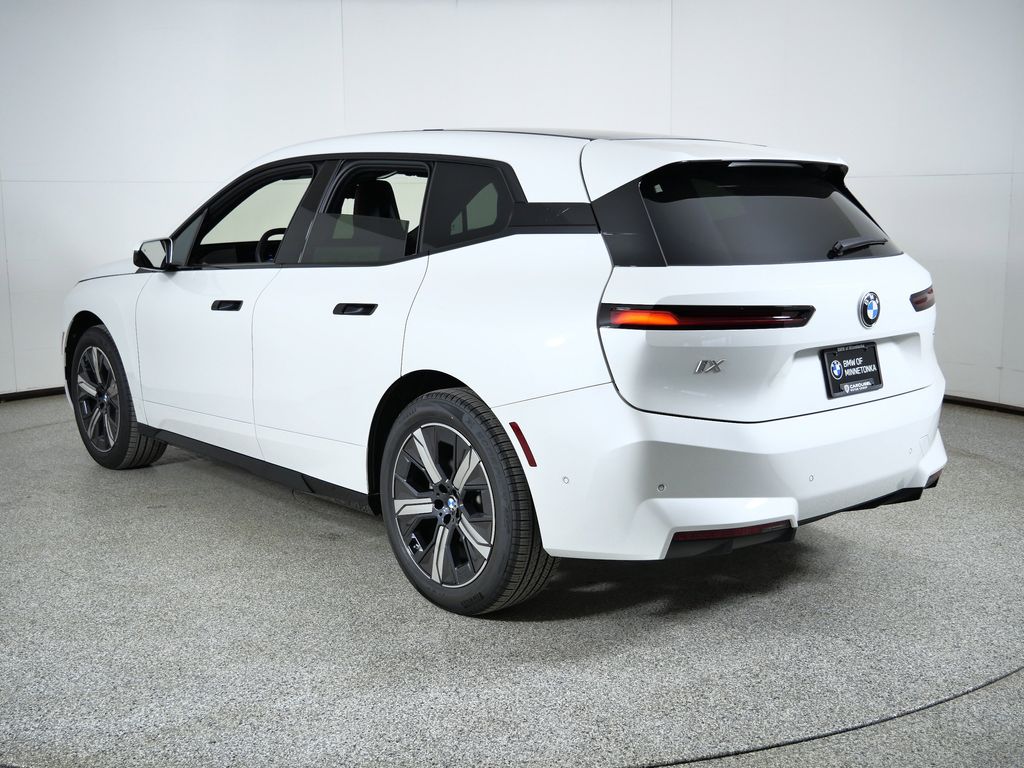 Thumbnail: 2026 BMW iX - 14