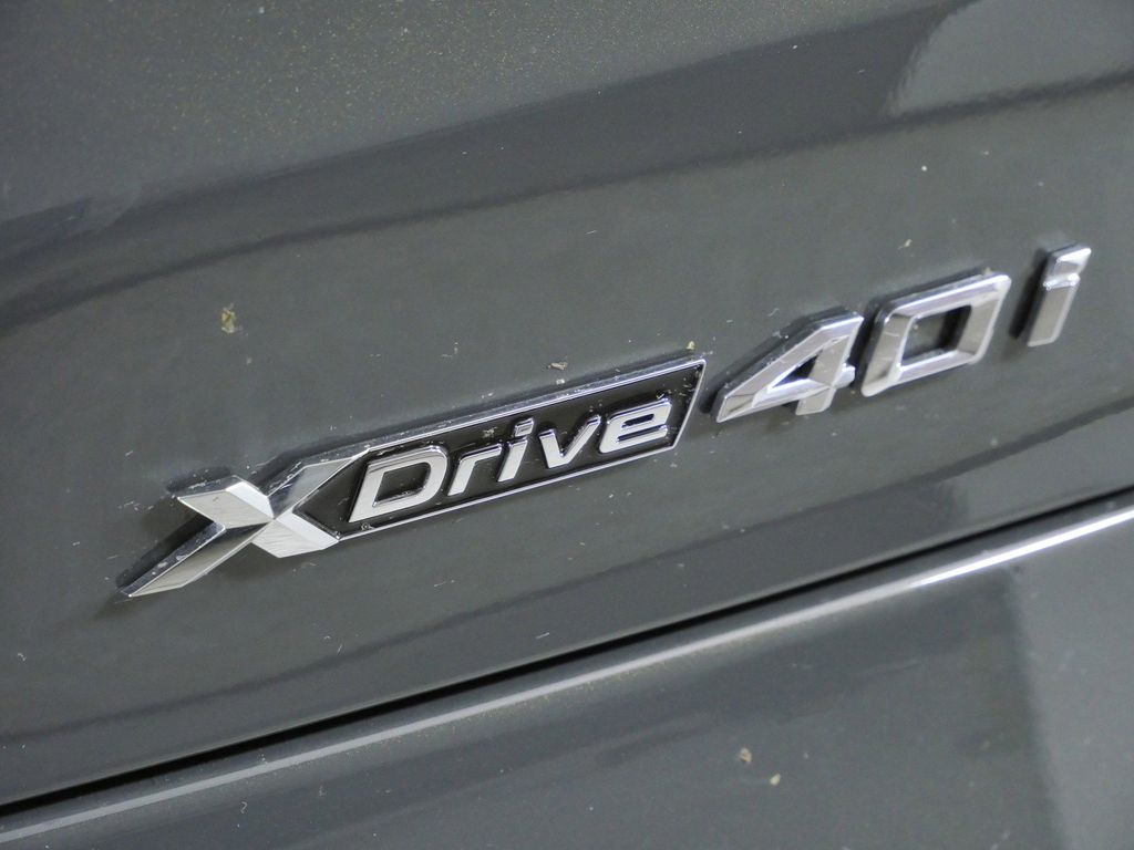 Thumbnail: 2026 BMW X5 - 12