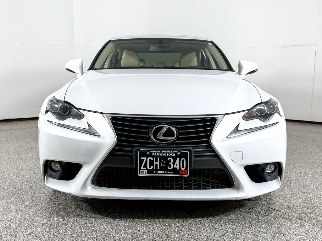 Thumbnail: 2015 Lexus IS - 3