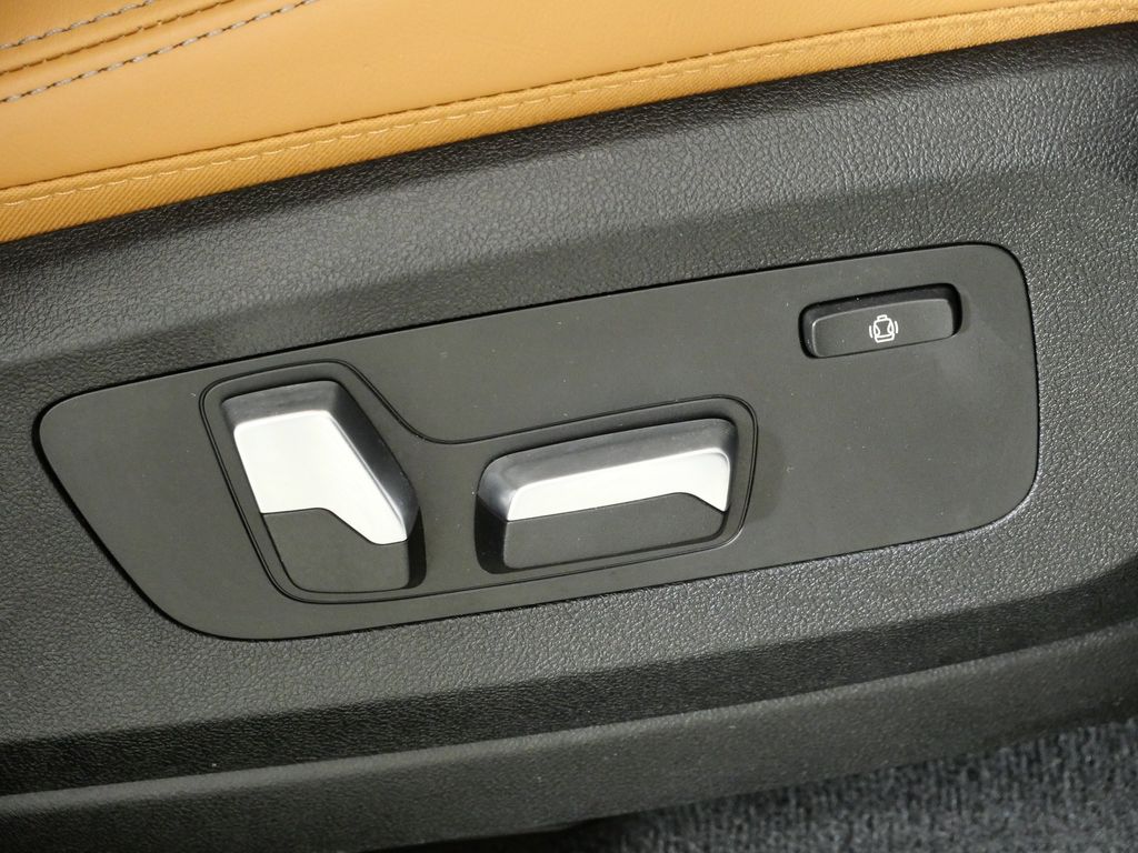 Thumbnail: 2023 BMW X5 - 27