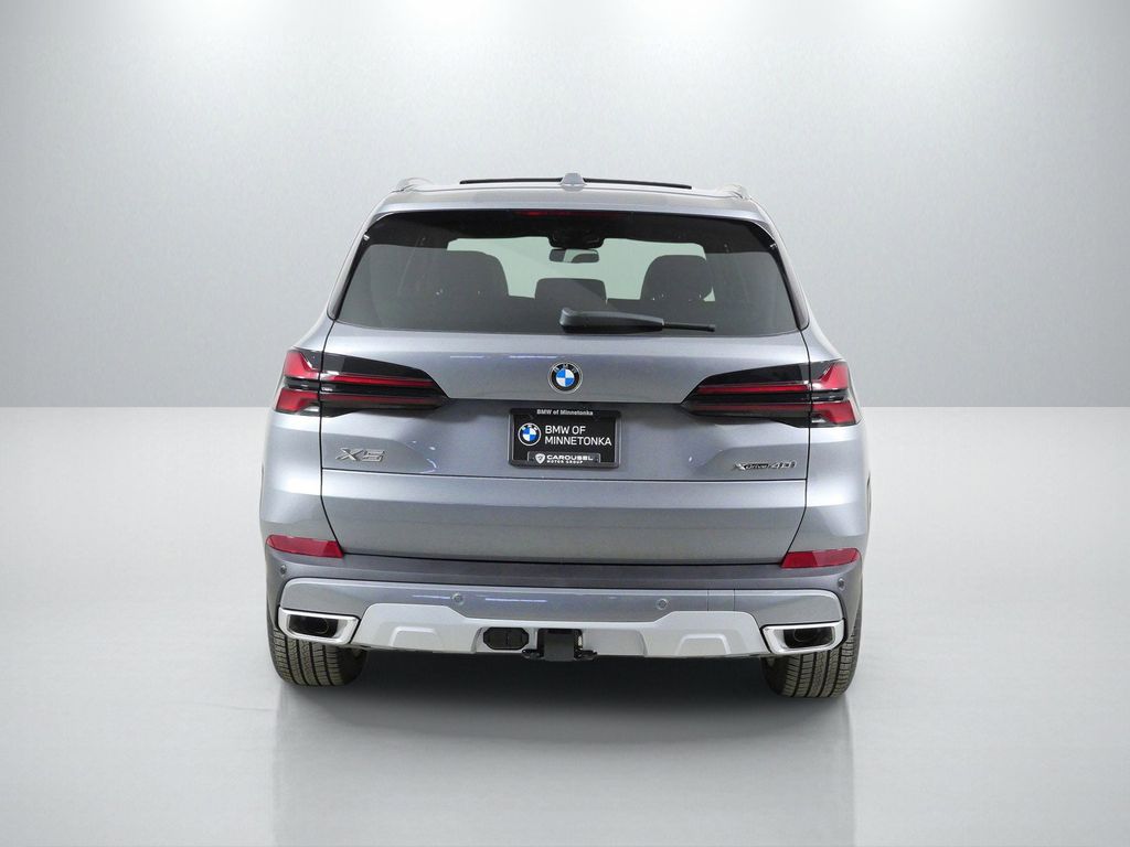 Thumbnail: 2026 BMW X5 - 10