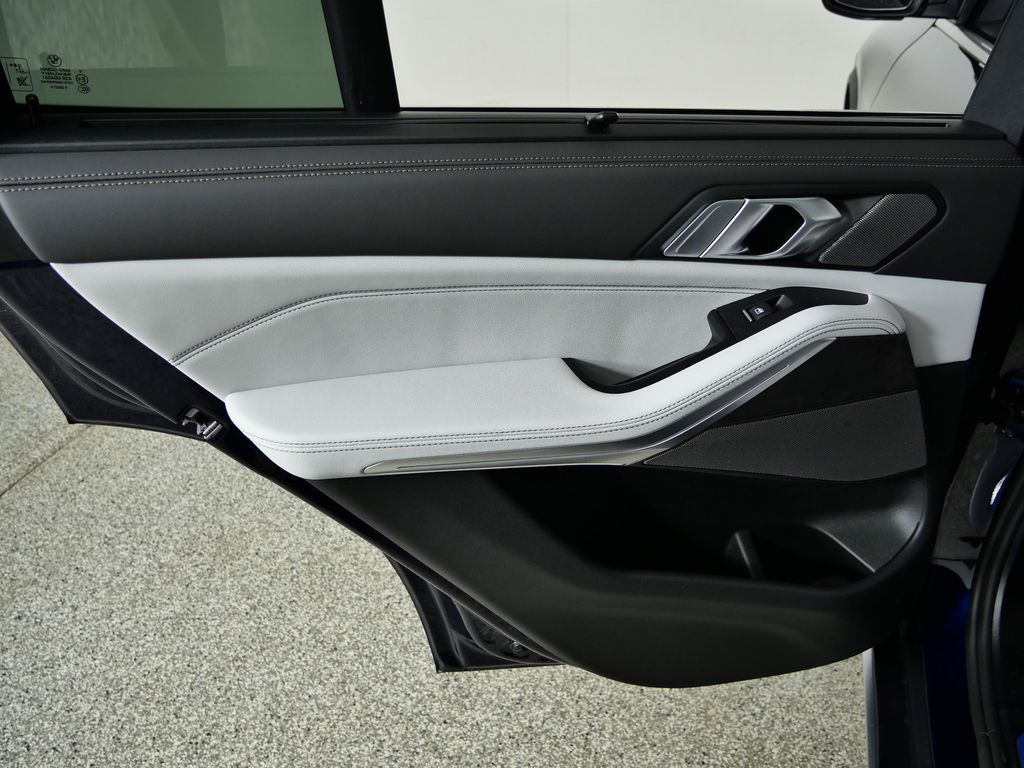 Thumbnail: 2026 BMW X5 - 30