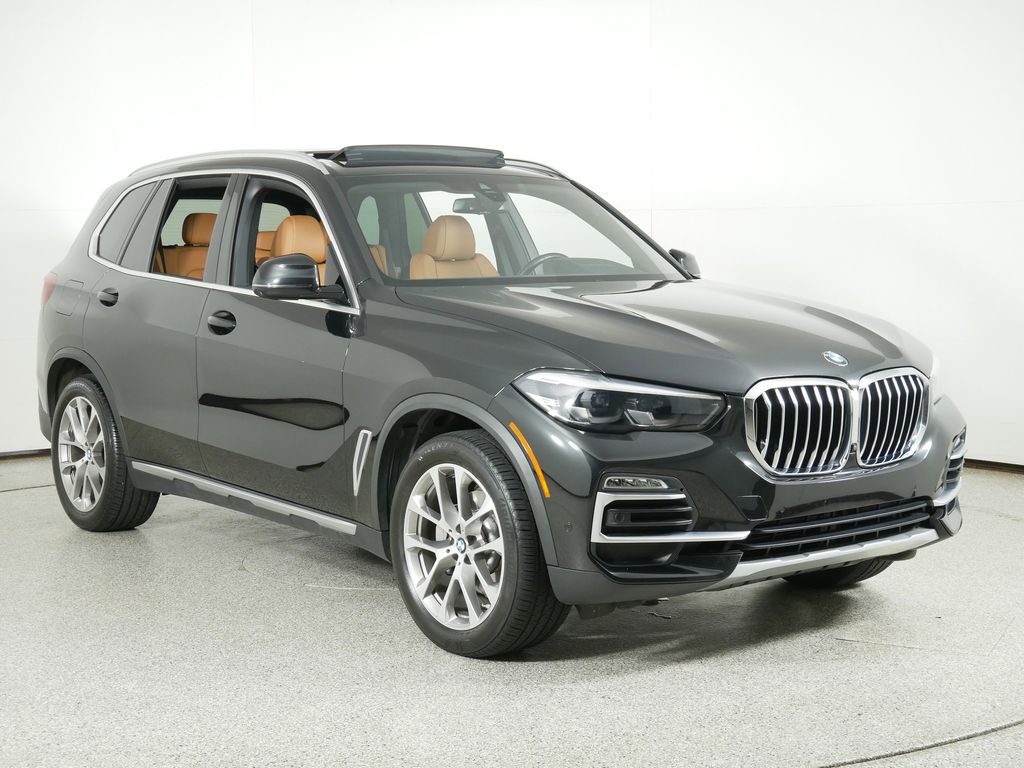 Thumbnail: 2021 BMW X5 - 3