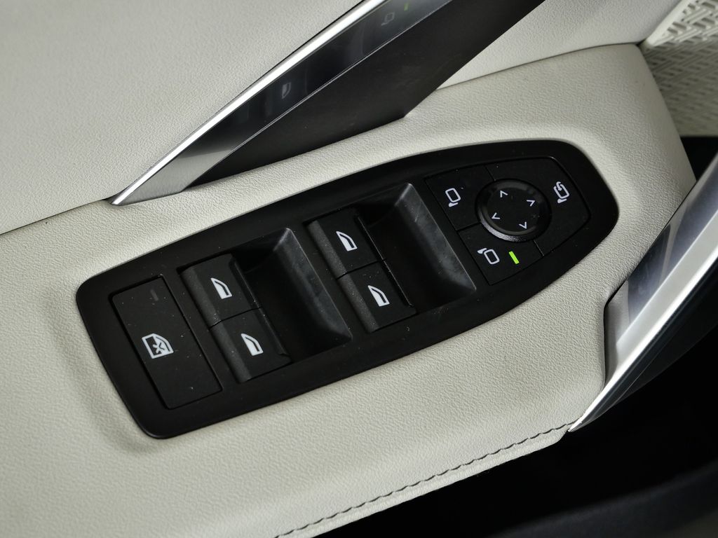 Thumbnail: 2026 BMW X1 - 34