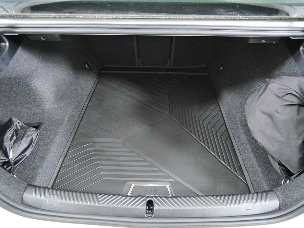 Thumbnail: 2027 BMW 5 Series - 28