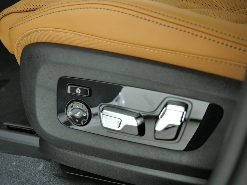 Thumbnail: 2026 BMW X5 - 29