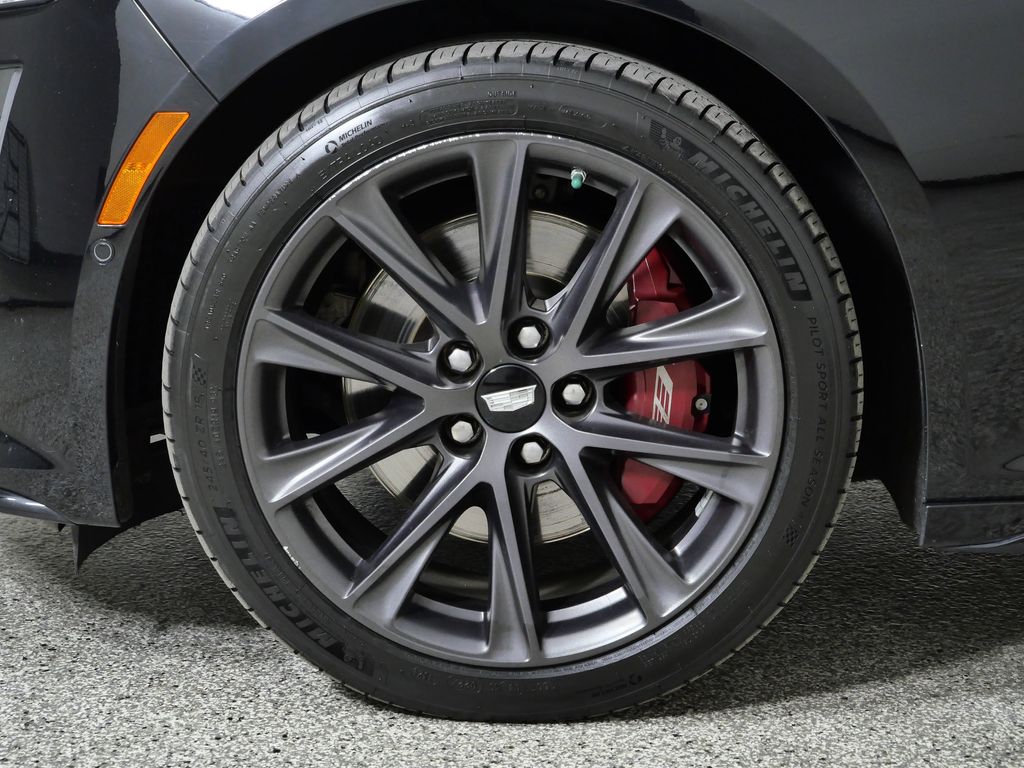 Thumbnail: 2022 Cadillac CT5 - 18