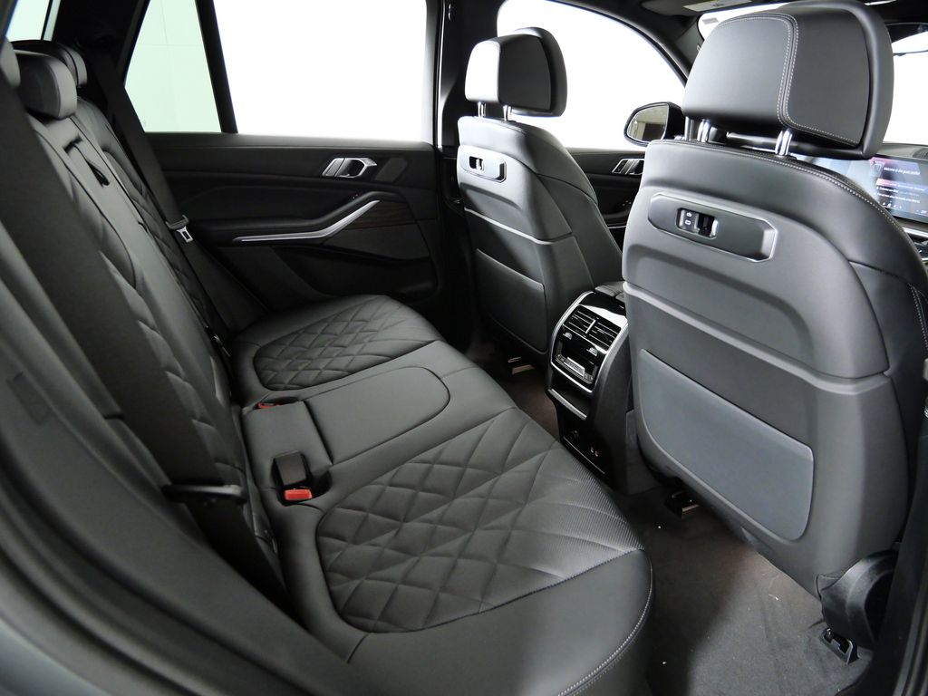 Thumbnail: 2026 BMW X5 - 26