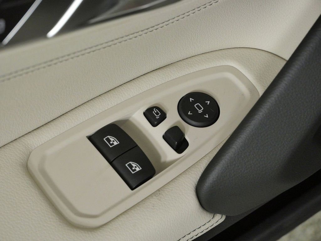 Thumbnail: 2026 BMW Z4 - 29