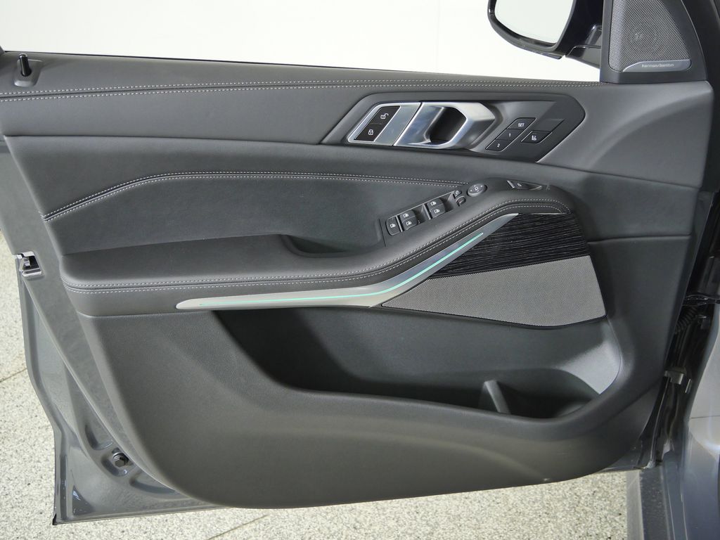 Thumbnail: 2026 BMW X5 - 34