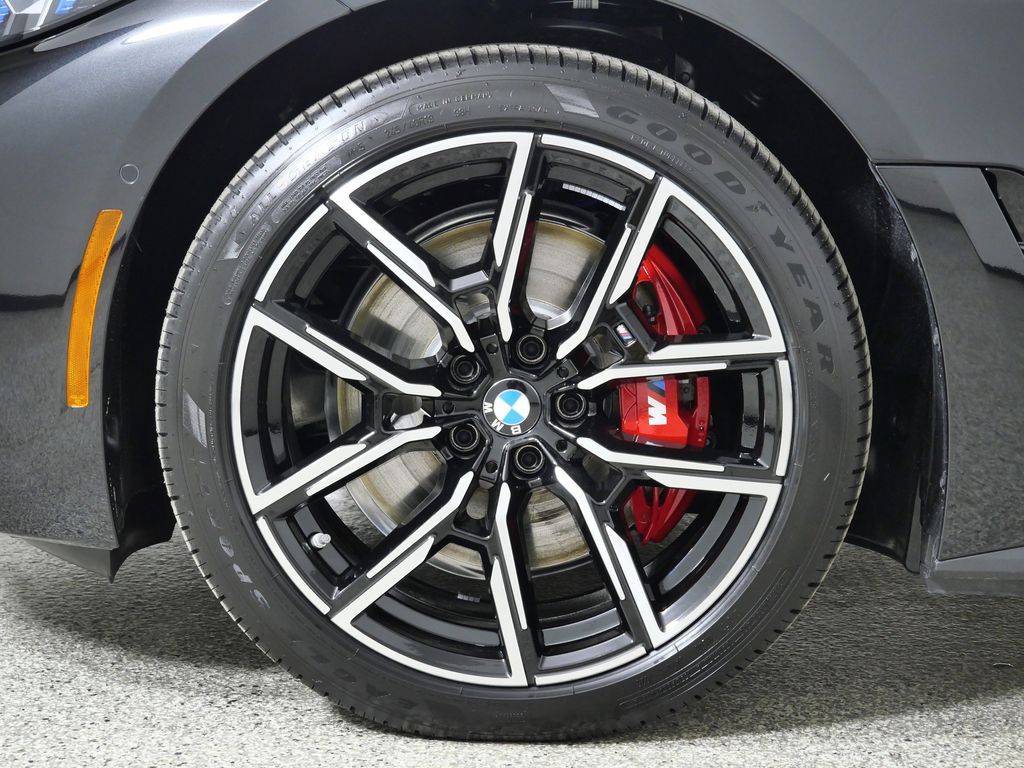 Thumbnail: 2026 BMW i4 - 17