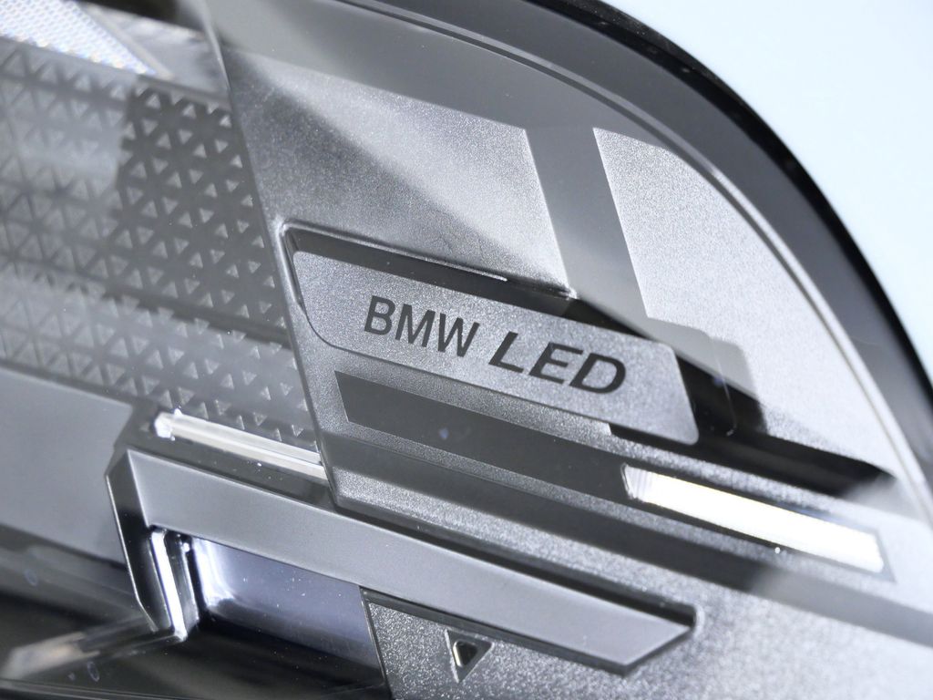 Thumbnail: 2026 BMW X5 - 4