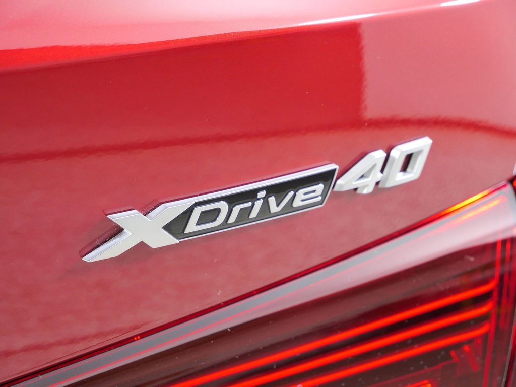 Thumbnail: 2026 BMW i4 - 12