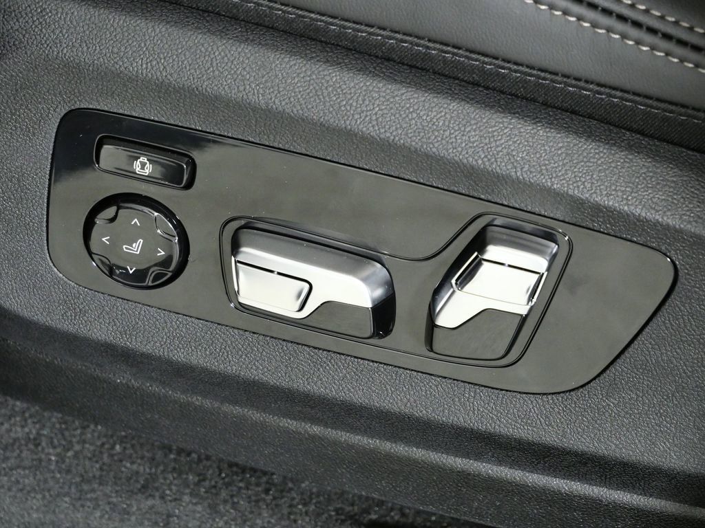 Thumbnail: 2026 BMW X5 - 41