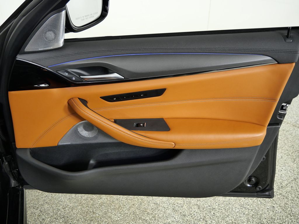 Thumbnail: 2019 BMW M5 - 19