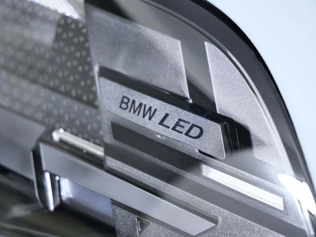 Thumbnail: 2026 BMW X5 - 4