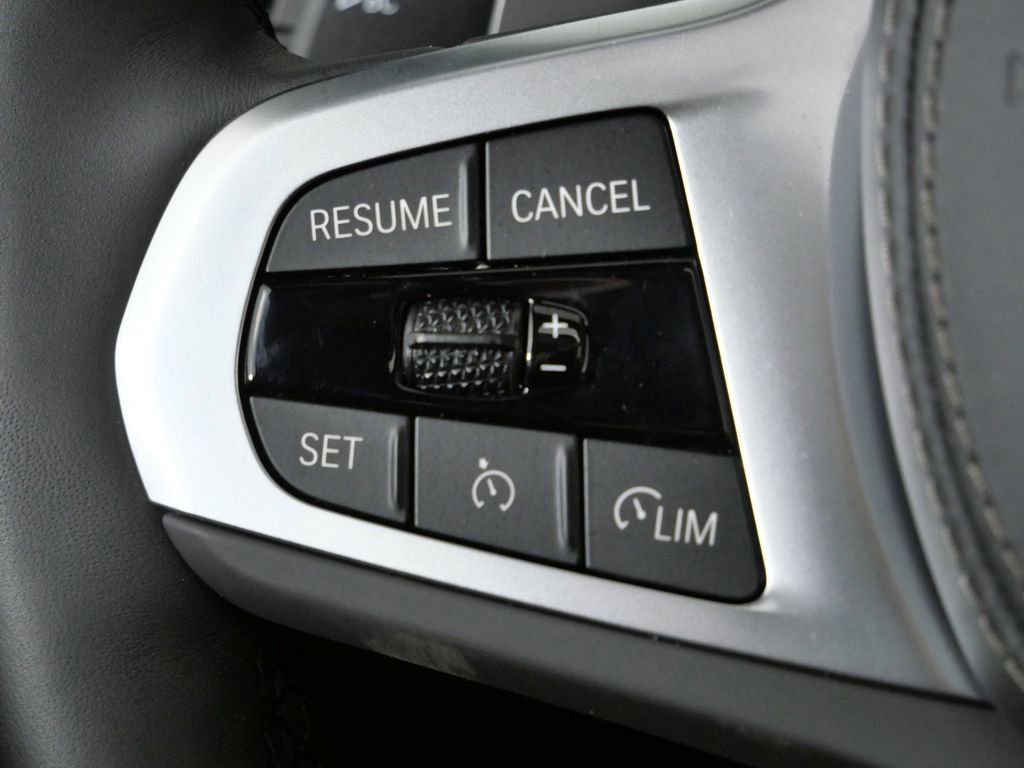 Thumbnail: 2026 BMW 8 Series - 42