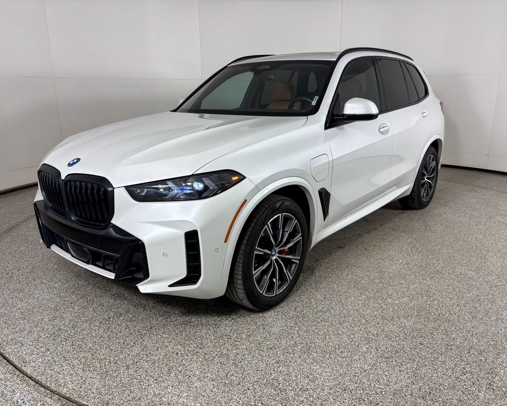 Thumbnail: 2025 BMW X5 - 1