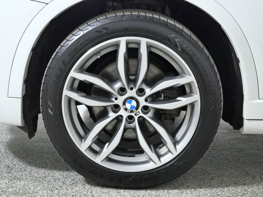 Thumbnail: 2017 BMW X4 - 18