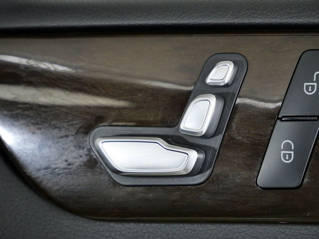 Thumbnail: 2017 Mercedes-Benz GLE - 23