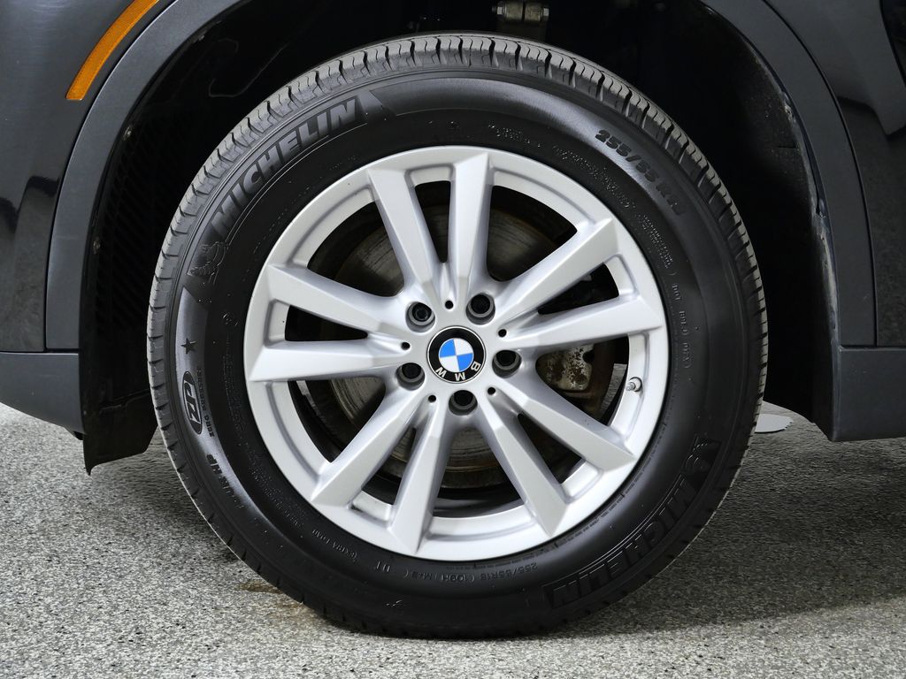 Thumbnail: 2015 BMW X5 - 18