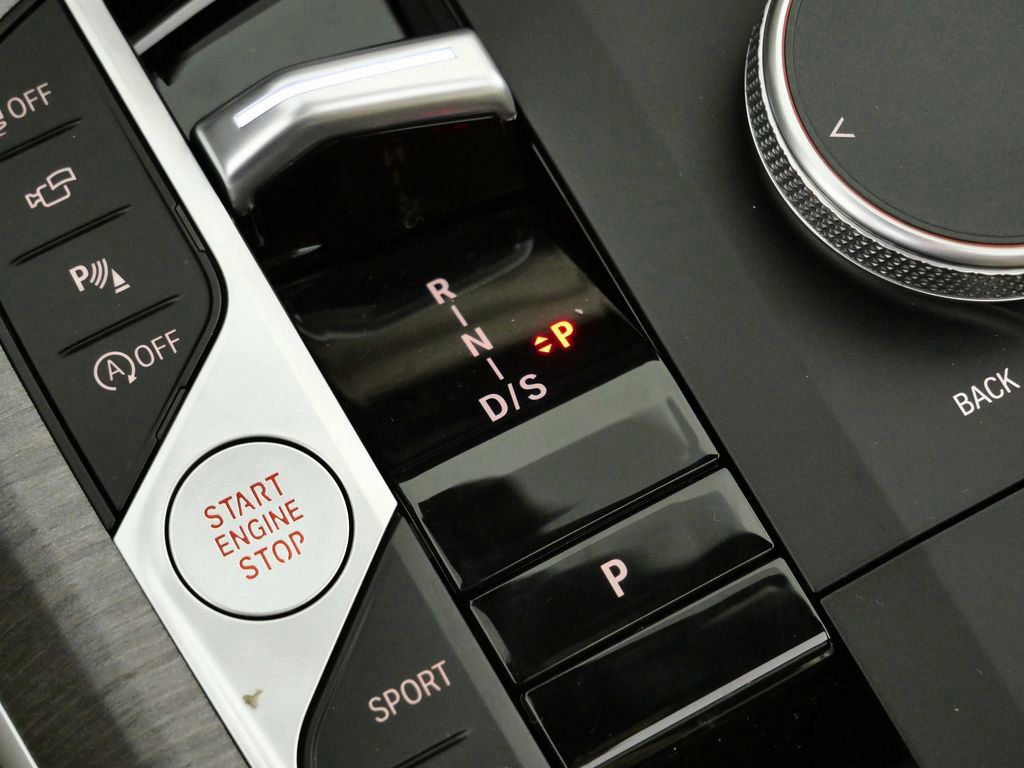 Thumbnail: 2026 BMW 3 Series - 47