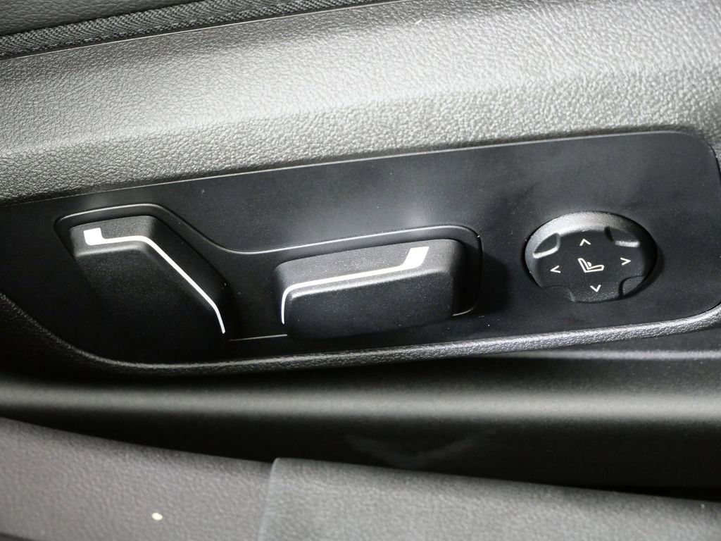 Thumbnail: 2026 BMW 3 Series - 24