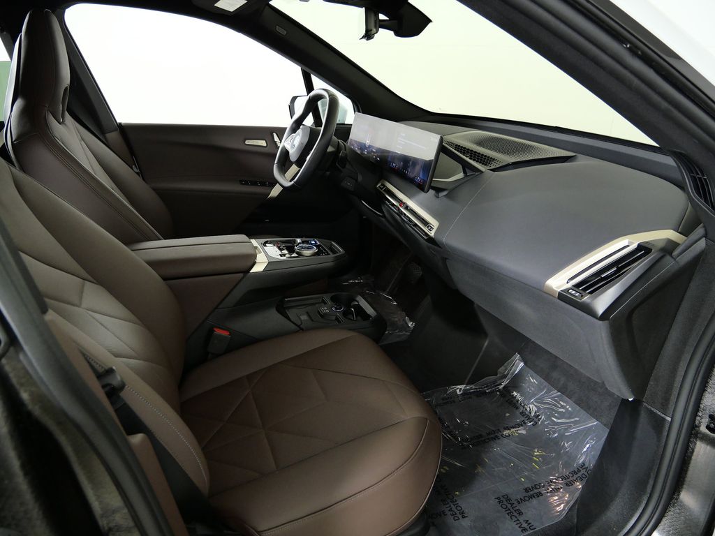 Thumbnail: 2025 BMW iX - 26