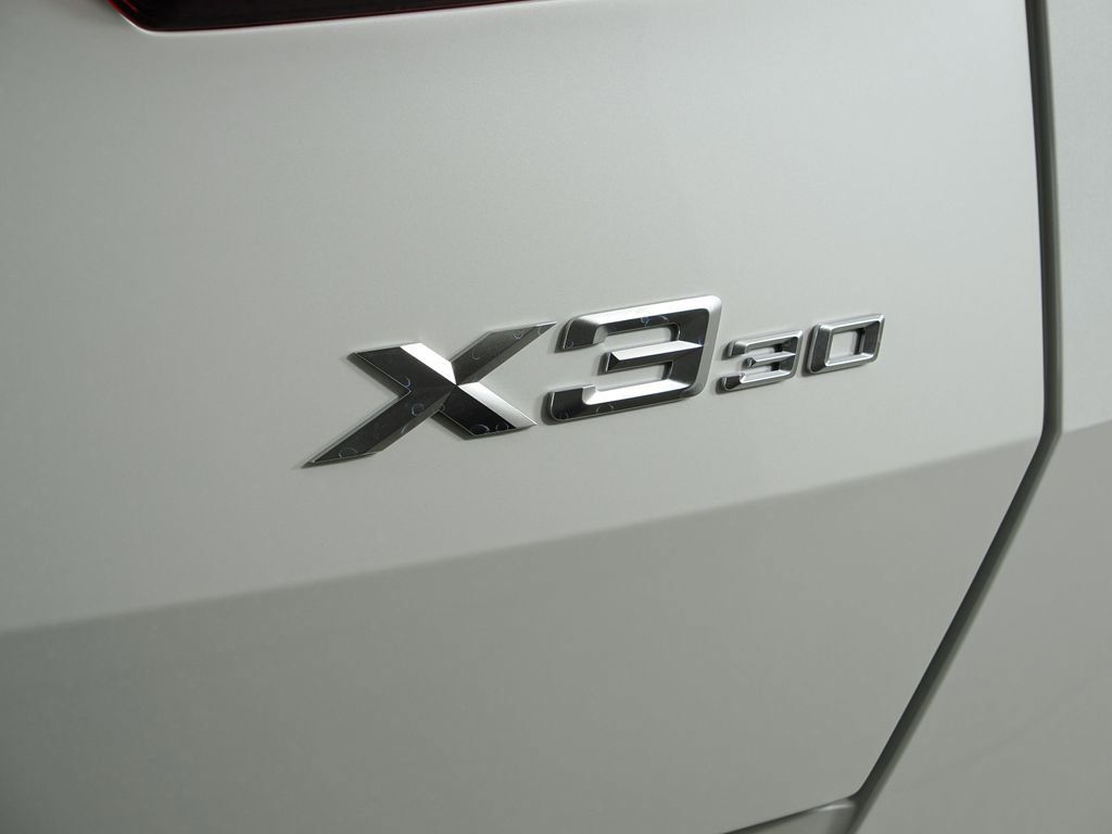 Thumbnail: 2025 BMW X3 - 13