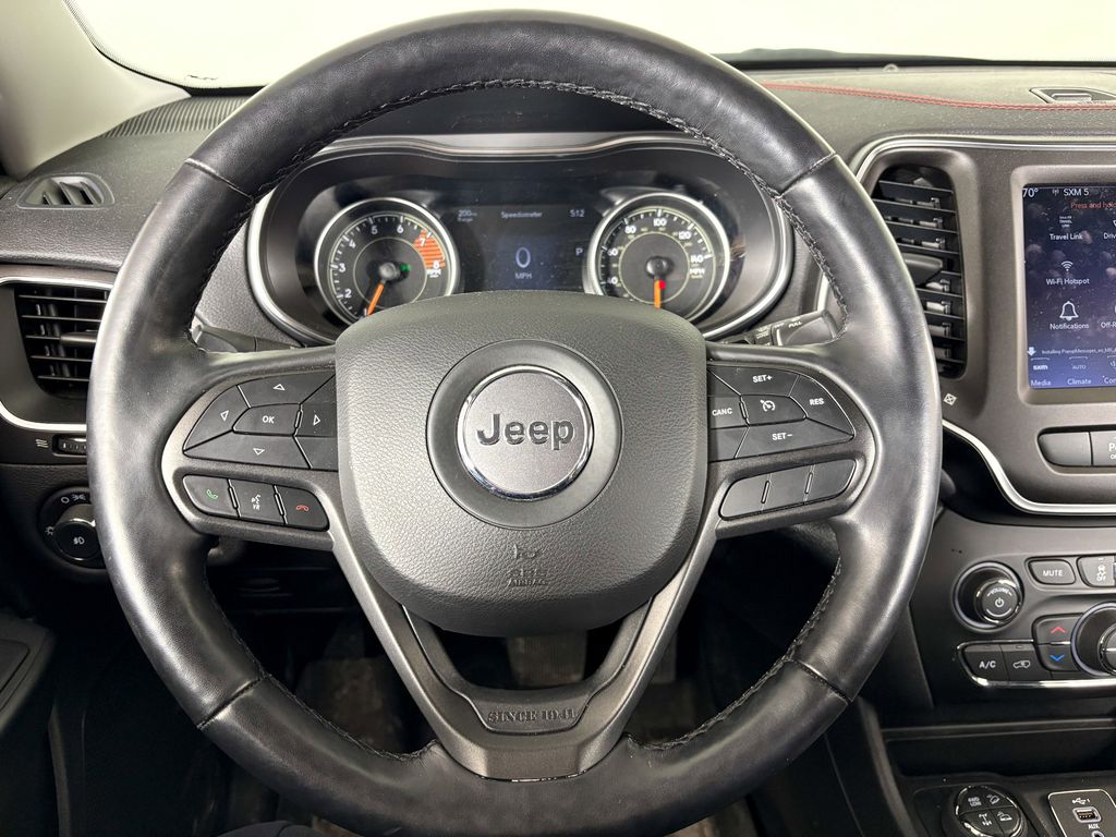 Thumbnail: 2021 Jeep Cherokee - 8