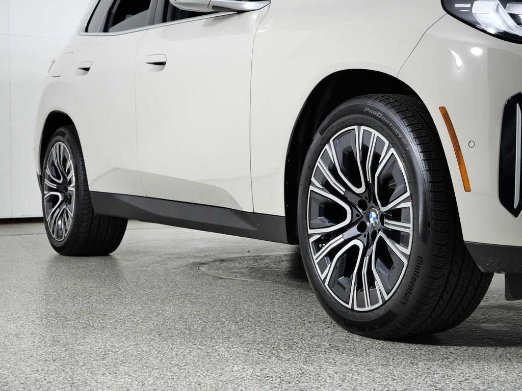 Thumbnail: 2025 BMW X3 - 8