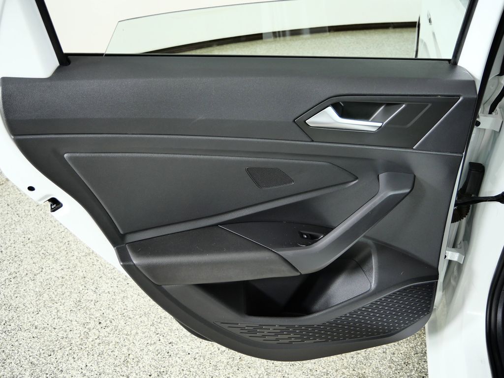 Thumbnail: 2019 Volkswagen Jetta - 27