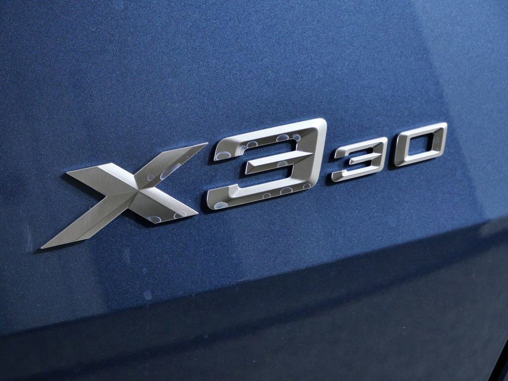 Thumbnail: 2026 BMW X3 - 13