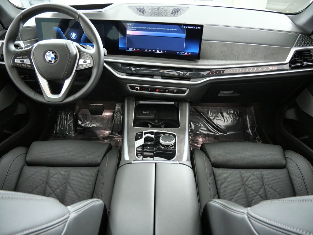 Thumbnail: 2024 BMW X5 - 6