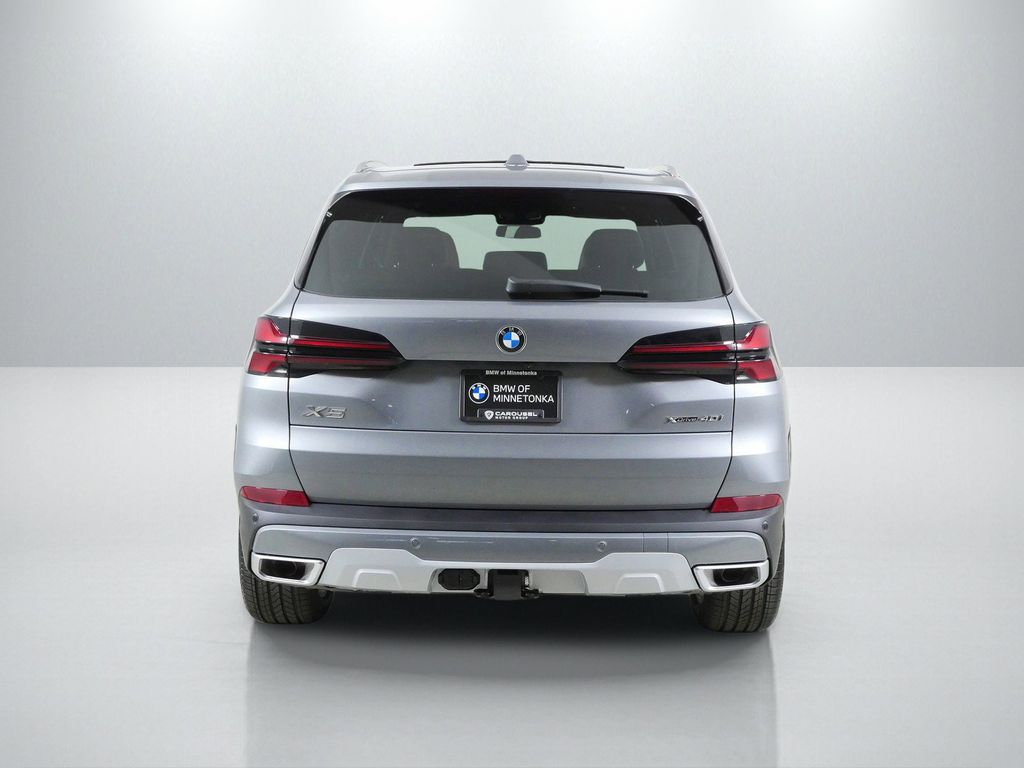 Thumbnail: 2026 BMW X5 - 10