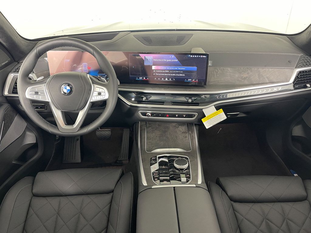 Thumbnail: 2025 BMW X7 - 26