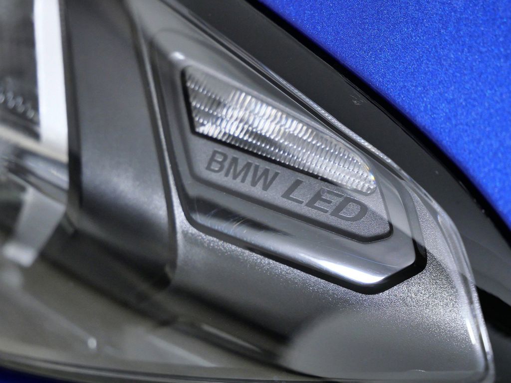 Thumbnail: 2026 BMW 3 Series - 4