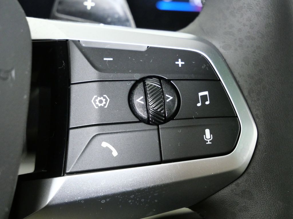 Thumbnail: 2026 BMW X2 - 41