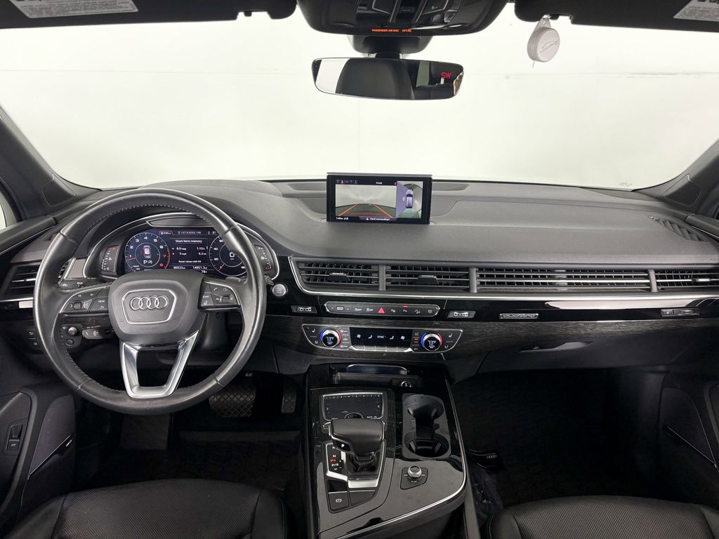 Thumbnail: 2019 Audi Q7 - 9