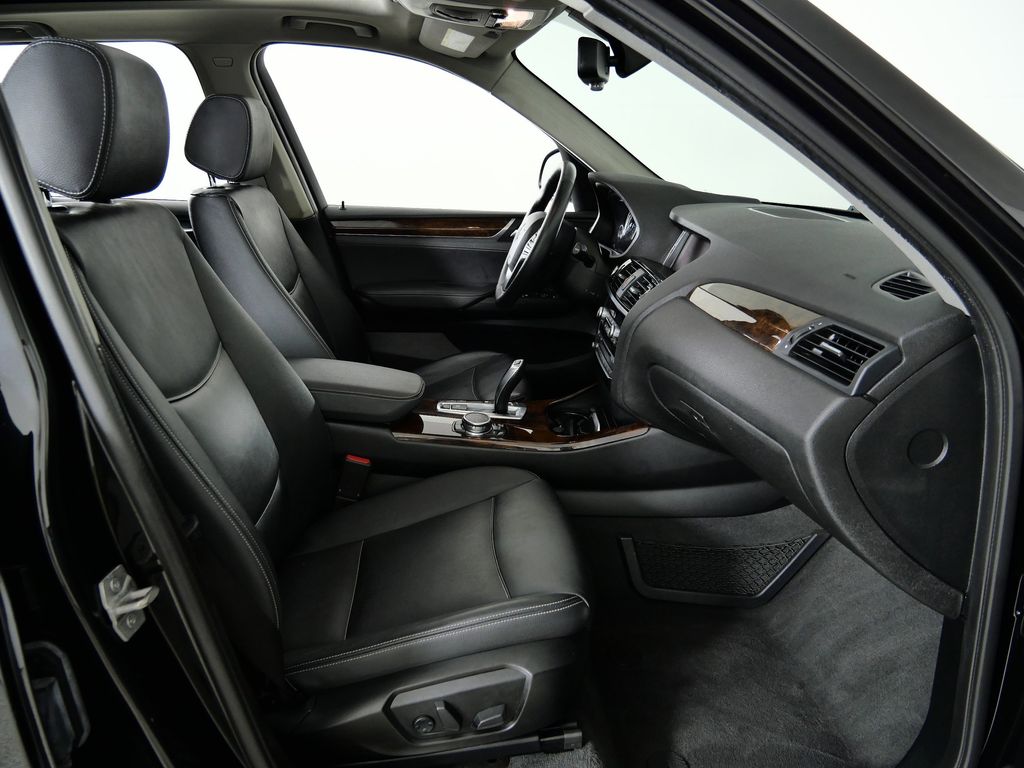 Thumbnail: 2016 BMW X3 - 21