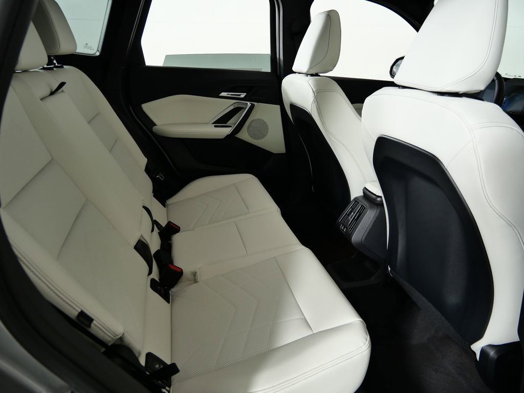 Thumbnail: 2026 BMW X1 - 26