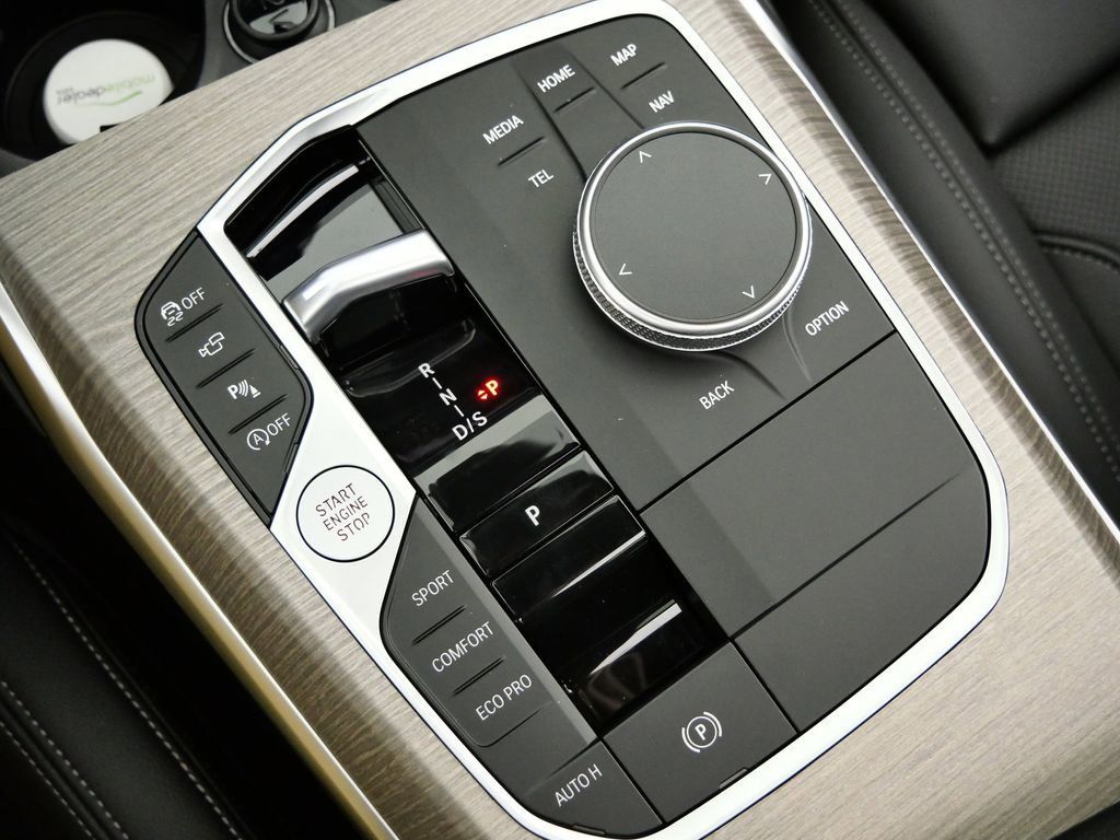 Thumbnail: 2026 BMW 3 Series - 49