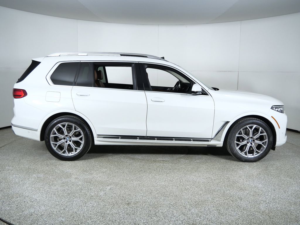 Thumbnail: 2022 BMW X7 - 10