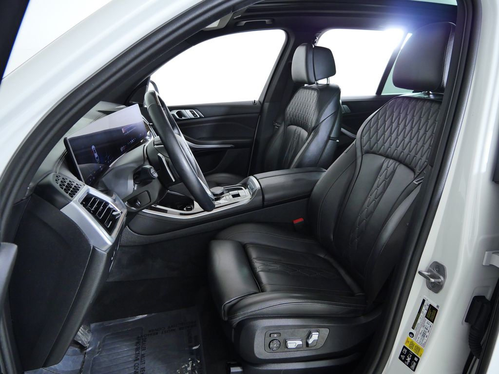 Thumbnail: 2024 BMW X5 - 35