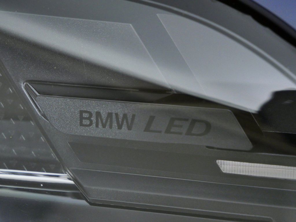 Thumbnail: 2026 BMW X5 - 4