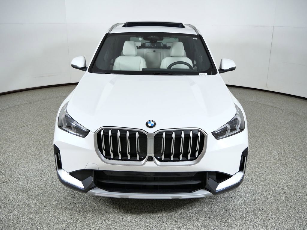 Thumbnail: 2026 BMW X1 - 18