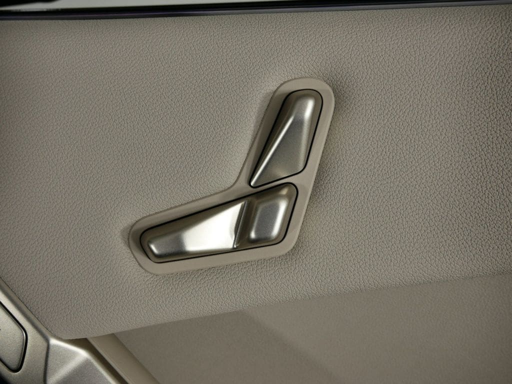2025 BMW iX xDrive50 23