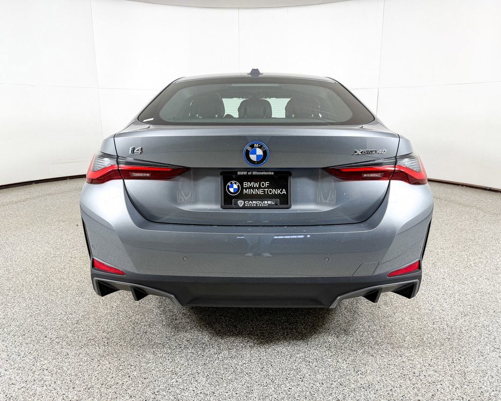 Thumbnail: 2025 BMW i4 - 14