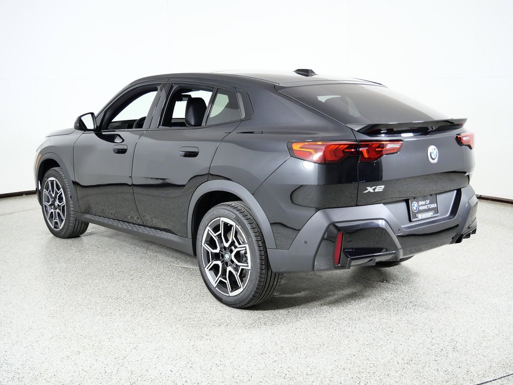 Thumbnail: 2026 BMW X2 - 14